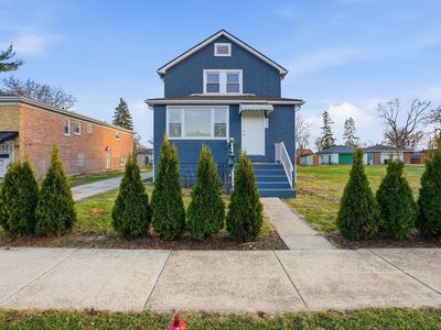 Property at 8047 45th Pl, Lyons, IL