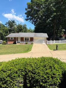 1405 New Castle Rd