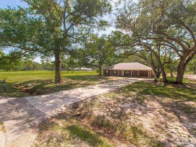 25735 Oak Aly