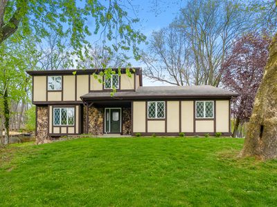 5814 Scenic Way Dr