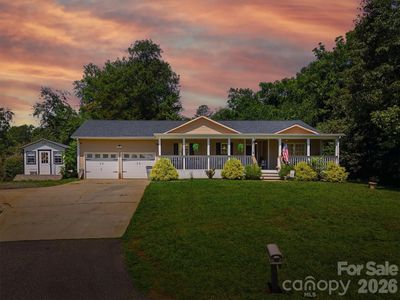 Property at 1404 Castle Ct, Lenoir, NC