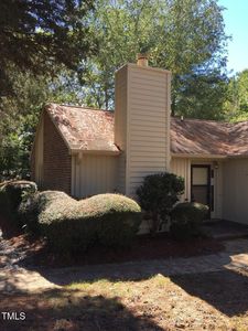 101 Woodbridge Ln