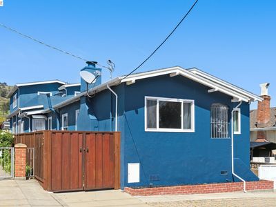 718 Baden Ave