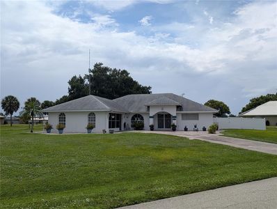 6233 PEBBLE LANE