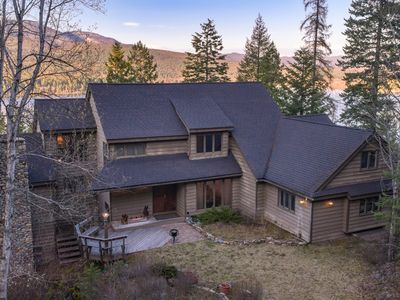 1750 Cliff View Ln