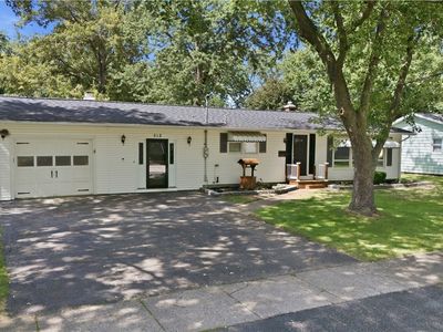 512 Parkside Pl