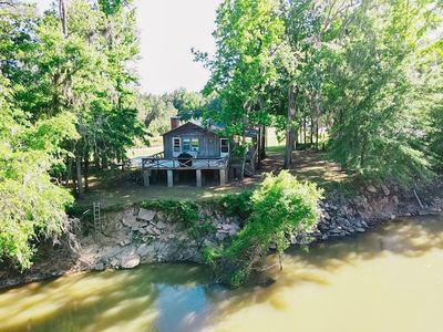 108 Riverfront Dr