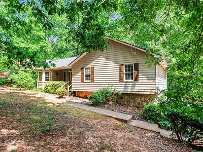 310 White Oak St