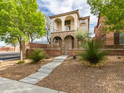 8607 Rowland Bluff Ave