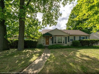 14521 Merriman Rd