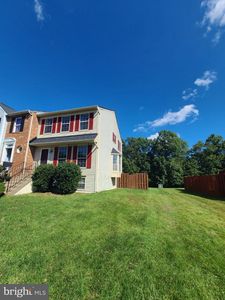 Property at 14235 Savannah Dr, Woodbridge, VA