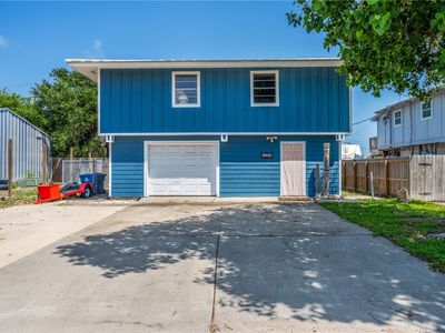 1131 Whispering Sands St