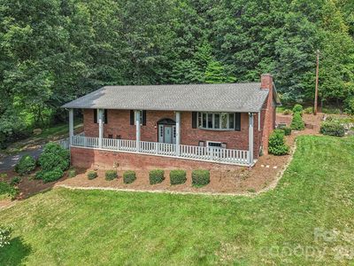 57 Chateau Pl