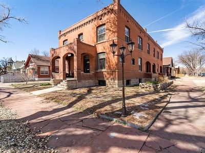 201 Quincy Street #203