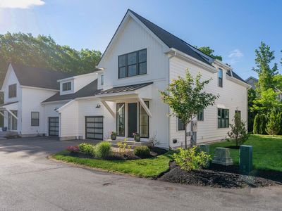 1171 Sagamore Avenue #9