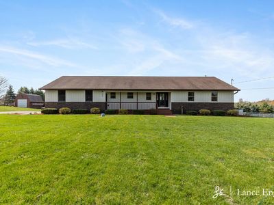 786 Thirteen Mile Rd NE