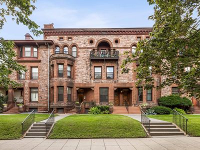 598 Summit Ave #598-1