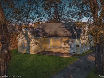 24746 Cunningham Ave