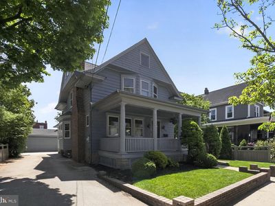 24 Lupton Ave
