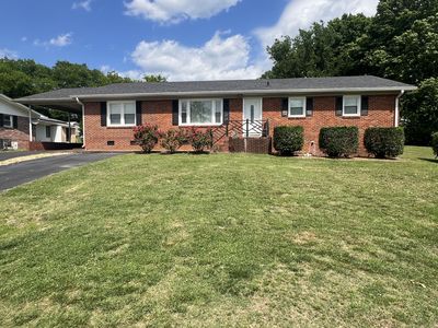 105 Tollgate Rd
