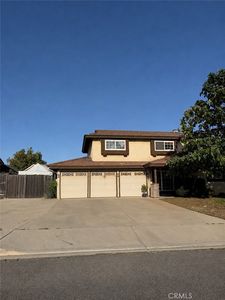 847 S Arrowhead Ave