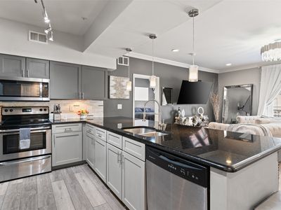 3102 Kings Rd #3201