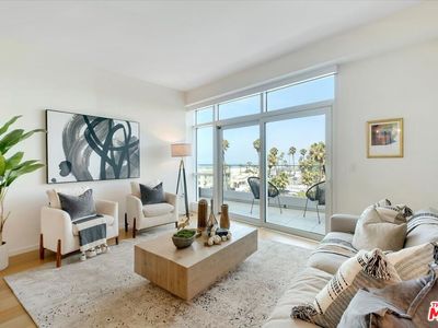 1705 Ocean Ave Unit 502