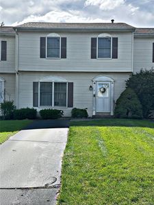 6 Strack Court