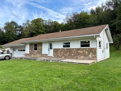 871 Thurston Rd