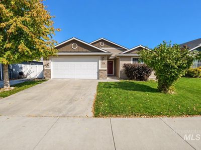 1716 W Sahara Dr