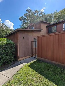 5815 SW 9TH PLACE