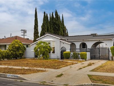 10022 S Manhattan Pl