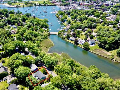 835 Shore Acres Drive