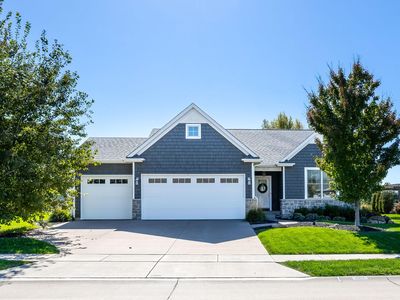 3619 Cobblestone Dr