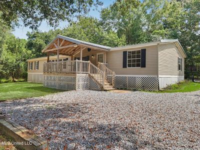 Property at 12497 Acy Ladner Rd, Pass Christian, MS