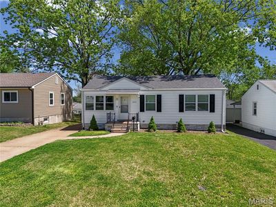 9524 Starboard Dr