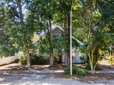 613 Surfside Dr.