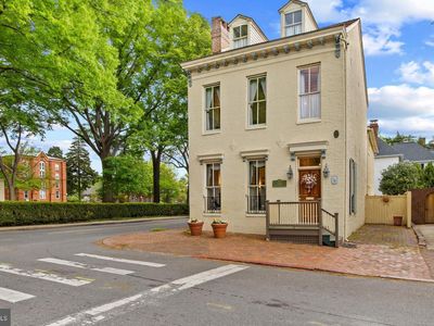 250 Prince George St