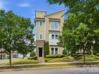 1740 Pat Garrett St
