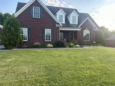 289 Windsor Dr