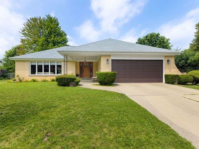 730 Castlewood Ln
