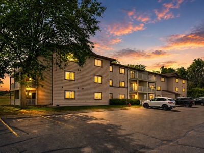 570 Whispering Ln APT 303