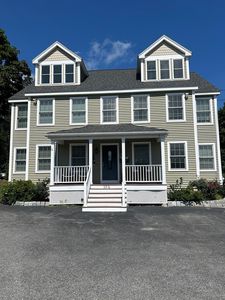 13 1/2 Merrimac St #1