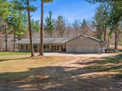4225 Eagles Nest Rd