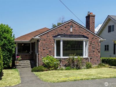 1119 N Tacoma Avenue
