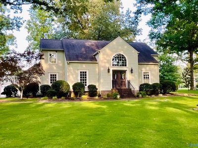 1859 Martha Ln NE