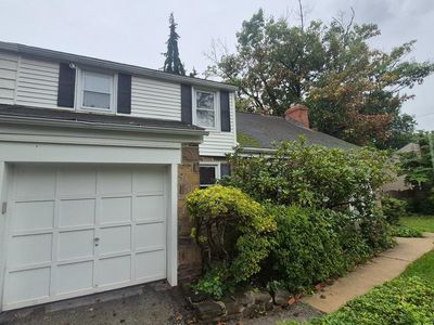 217 Montgomery Ave