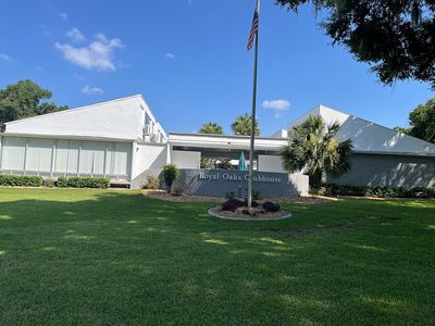 3373 S Royal Oaks Dr APT 15-8