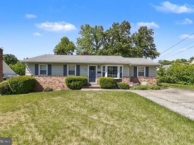 696 W Maple Rd
