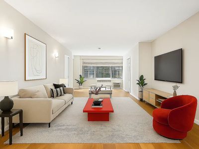 420 E 55th St APT 5Q